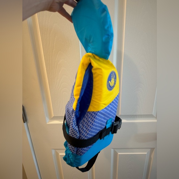 Body Glove Baby/Infant Lifejacket 20 lbs - 30 lbs - Picture 3 of 6